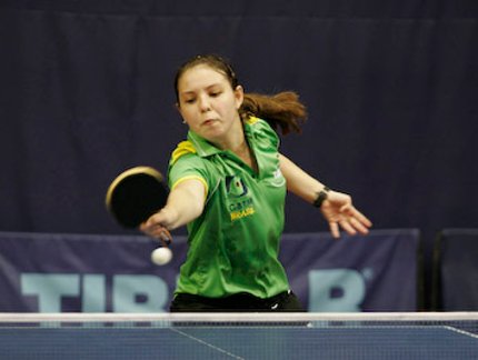 MARIANY TENTA REAGIR, MAS PERDE PARA VEGA