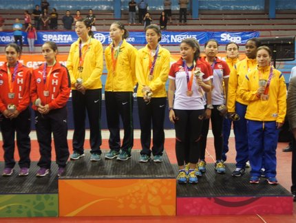 Brasileiras vencem as donas da casa e conquistam o título do Torneio de Equipes