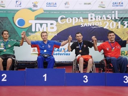 Paranaense Hemerson Kovalski fica com o título da Classe 2