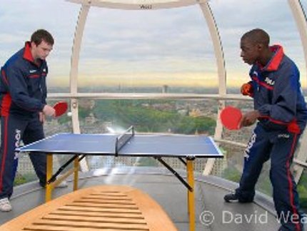 LONDON EYE RECEIVES TABLE TENNIS