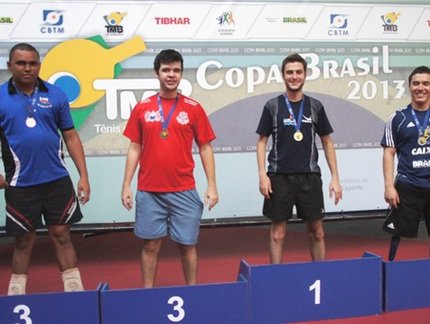Luiz Manara começa a temporada conquistando o ouro na Classe 8