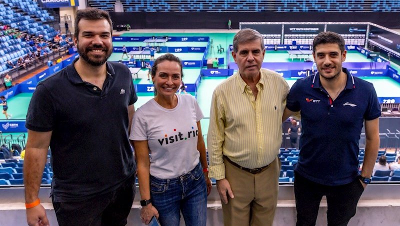 Alaor Azevedo e do gerente de parcerias nas Améric
