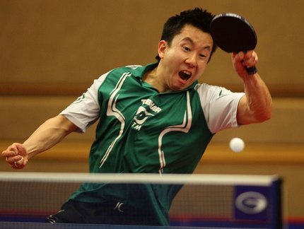 Gustavo Tsuboi se aproxima da chave principal no Aberto do Qatar