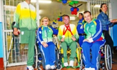 ATLETAS ParalímpicoS SÃO RECEBIDOS COM FESTA