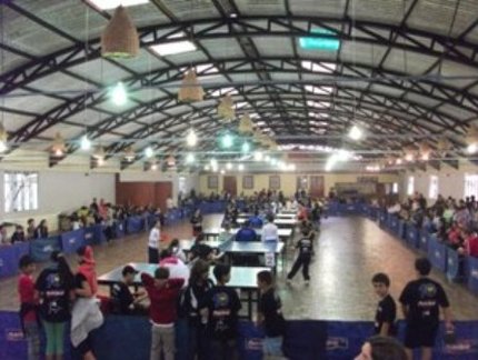 Oficina de Tênis de Mesa é sucesso em escola de Videira-SC