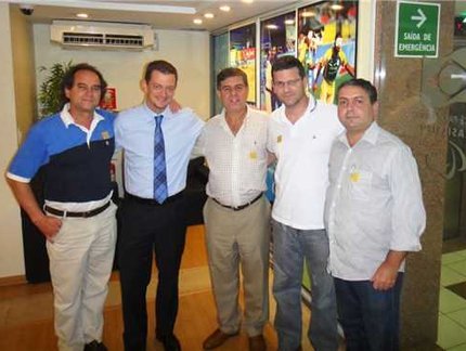 Andrew Parsons recebe Alaor Azevedo e equipe da CBTM na sede do CPB