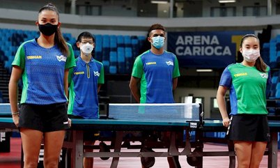 Integrados aos treinos da Seleção feminina, jovens atletas projetam o futuro do tênis de mesa do Brasil