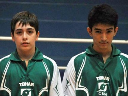 Matheus Shimoki e Vitor Bibiano são campeões do Torneio de Duplas infantil