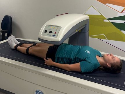 Avaliações físicas impulsionam atletas paralímpicos do tênis de mesa do Brasil