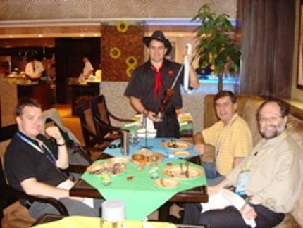 ALAOR AZEVEDO REENCONTRA PRESIDENTE DA ITTF NA CHINA