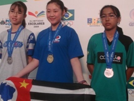 VÍDEO DA PREMIAÇÃO: CHINESA ZAO FICA COM OURO NO INDIVIDUAL
