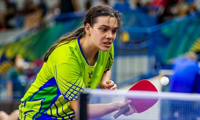 Campeã brasileira do Absoluto A, Giovana Grilo conquista o primeiro ouro em Uberlândia