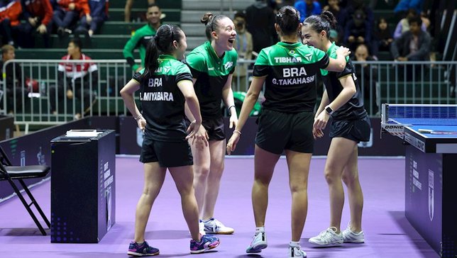 Equipe Sub-19 feminina comemora o título em Lima, 