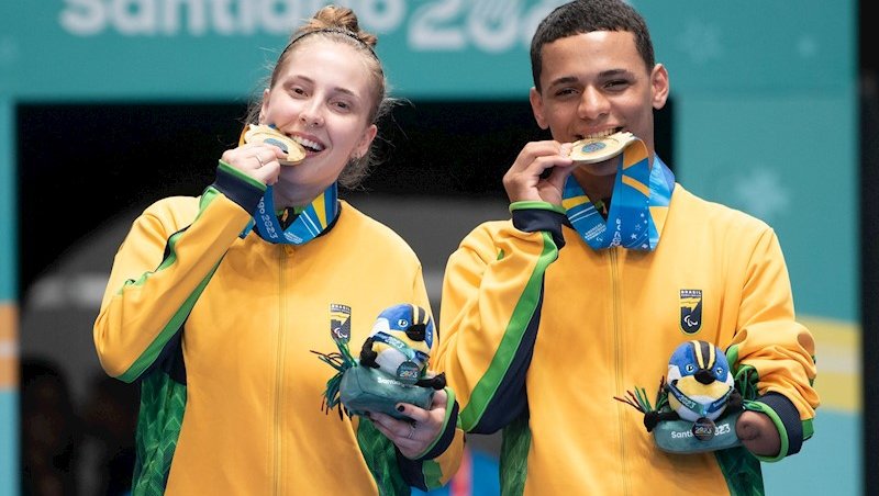 Danielle Rauen e Gabriel Antunes venceram sem perd