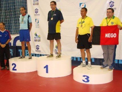CARLOS BASTOS FATURA TÍTULO DA VETERANO 50