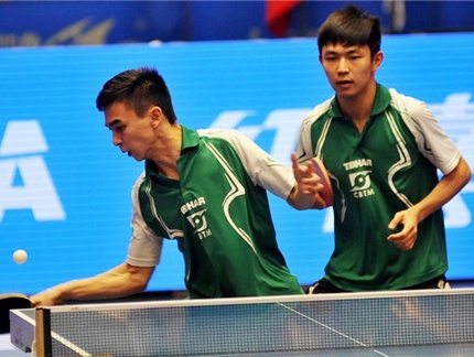 Dupla Eric Jouti e Vitor Ishiy joga neste sábado por medalha no Aberto da Espanha