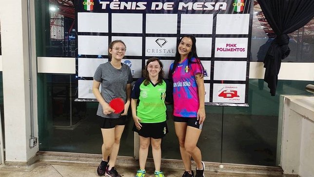 Ana Julia, Kaiane Souza e Lívia Dalfré Participam de Torneio Interno Feminino de Tênis de Mesa do Gran São João