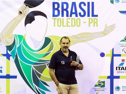 Árbitro uruguaio sonha com voo alto da Celeste na Copa do Mundo de Futebol