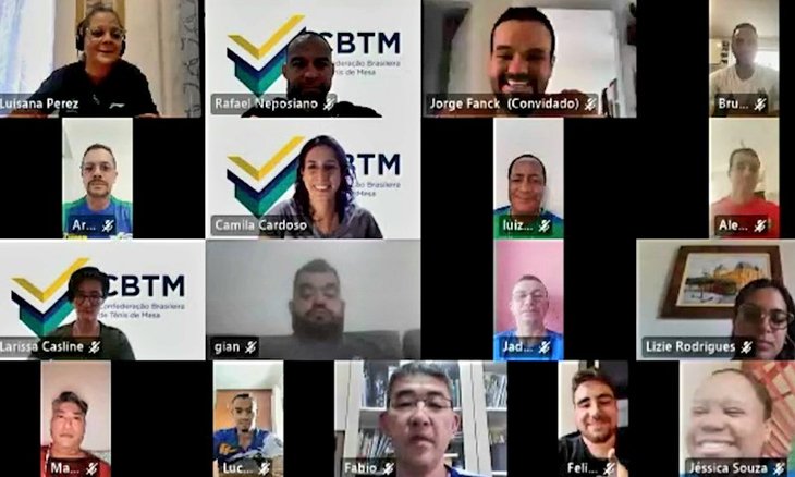 Treinadores brasileiros participam de palestras de atualização ministradas pela Federação Internacional de Tênis de Mesa (ITTF)