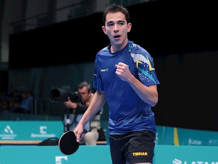 Hugo Calderano bate mais dois adversários e garante vaga nas semifinais do WTT Star Contender Ljubljana