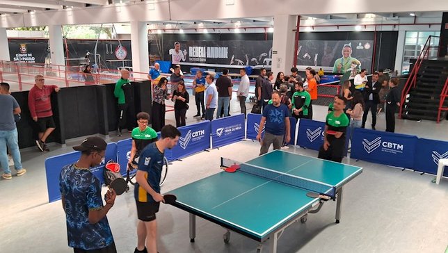 Com atletas paralímpicos e autoridades, evento em São Paulo celebra Dia Mundial do Tênis de Mesa