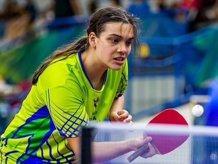 Campeã brasileira do Absoluto A, Giovana Grilo conquista o primeiro ouro em Uberlândia