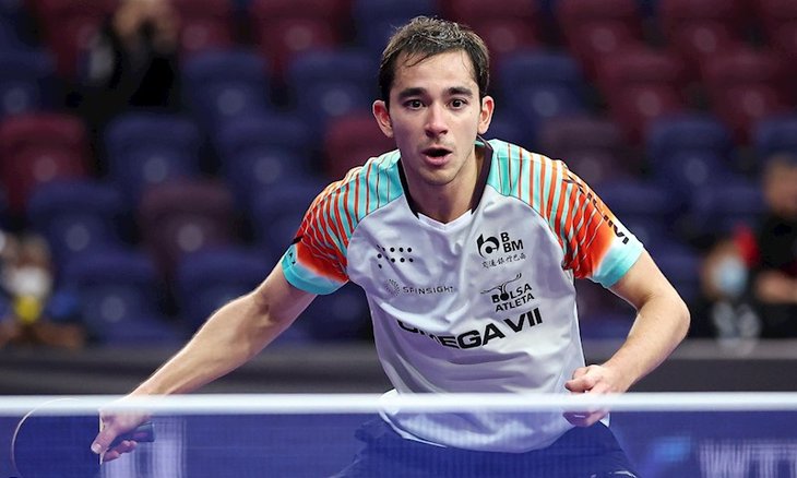 Hugo Calderano caiu para adversário sul-coreano. F