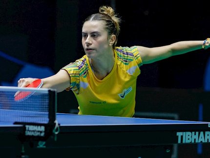 Bruna Takahashi se despede do WTT Champions após duelo contra chinesa número quatro do mundo