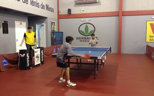 Tênis de mesa: Meta vence o masculino de 12-14 nos Jogos Escolares do AP (Foto: Anne Karoline Santos/GE-AP)