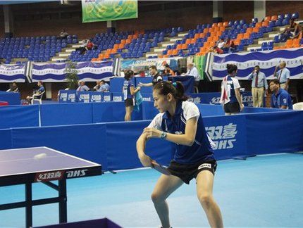 Caroline Kumahara vence Ligia Silva e ganha o ouro no torneio individual