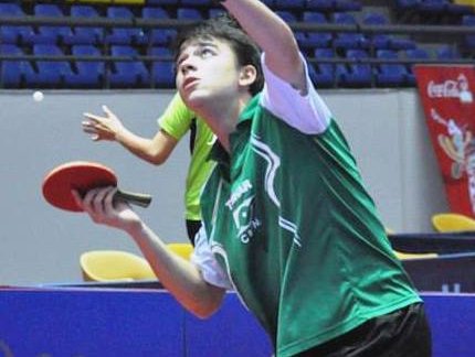 Hugo Calderano leva o bronze em parceria com atleta de Hong Kong no Egito