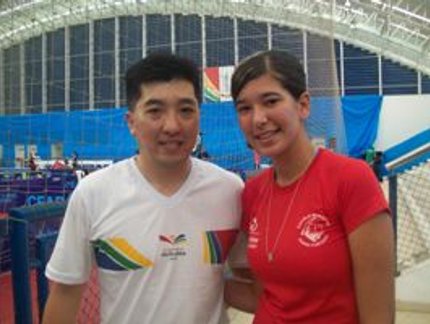 ATLETA FEMININA SACA COM HUGO HOYAMA