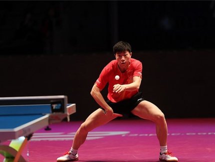 Lá fora: Eleito melhor jogador do ano, Ma Long bate Fan Zhendong e leva Grand Finals