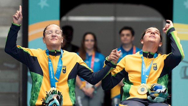 Cátia e Joyce agradecem a conquista em Santiago. F