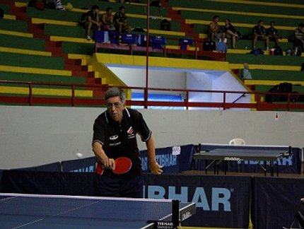 SENHOR JOÃO CARLOS ATRAVESSOU O PAÍS PARA JOGAR EM ARACAJU