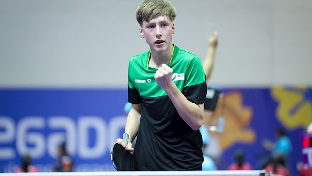 Vinicius Rech comemora ponto conquistado contra o 