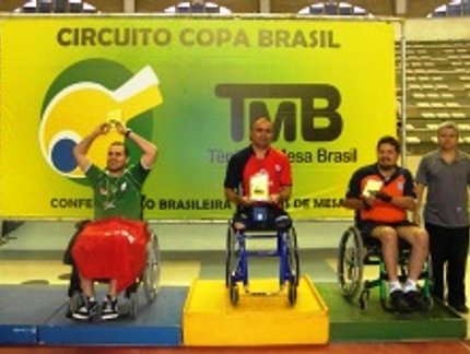 SADEF NATAL LEVA O TROFÉU EFICIÊNCIA DO Paralímpico DA COPA BRASIL JOÃO PESSOA