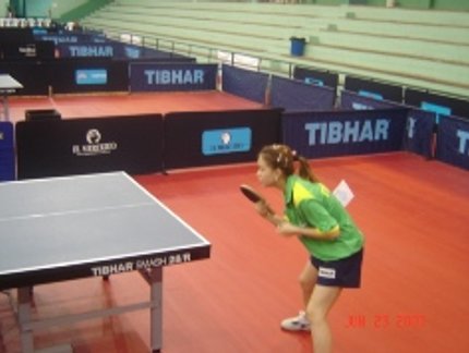 KIM VENCE MARCELA E GARANTE O BRONZE