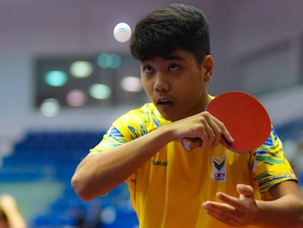 Hamilton Yamane se classifica em grupos na categoria Sub-17, mas é superado na fase 32 avos de final do WTT Youth Contender Luxemburgo