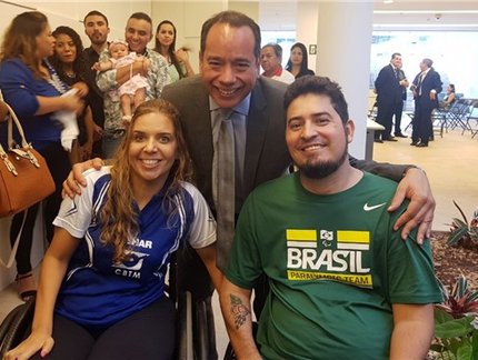 Tênis de mesa paralímpico marca presença na posse do novo ministro do Esporte