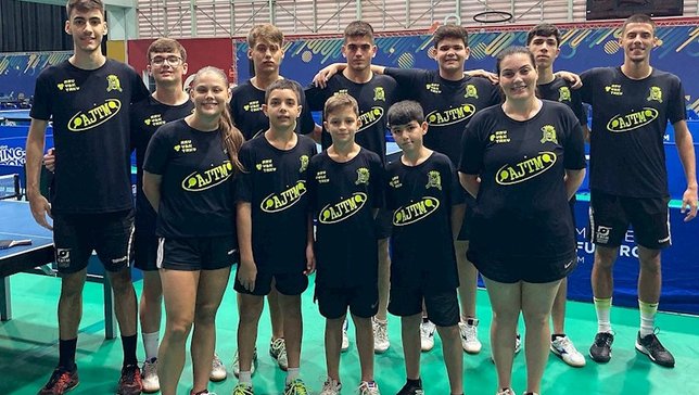 Atletas da equipe da AJTM no TMB Platinum - Campeo