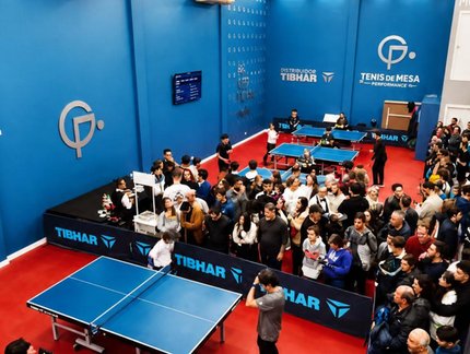 De volta às origens: Rodrigo Pimpão inaugura clube de tênis de mesa em Curitiba