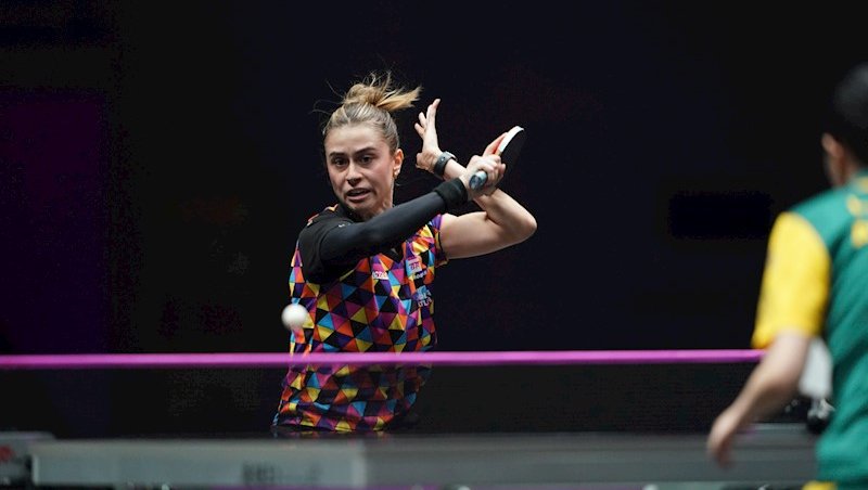 Bruna Takahashi se despede do WTT Champions após duelo com Wang Manyu, número dois do ranking