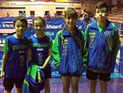 Brasil faz dobradinha no pódio do torneio de duplas mistas sub-11 do Campeonato Latino-Americano