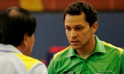THIAGO MONTEIRO NÃO RESISTE AO NÚMERO TRÊS DO MUNDO