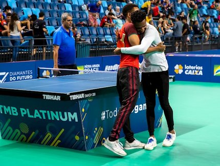 Copa dos Refugiados relembra conceito da Diplomacia do Ping-Pong em ação do Dia Mundial do Tênis de Mesa