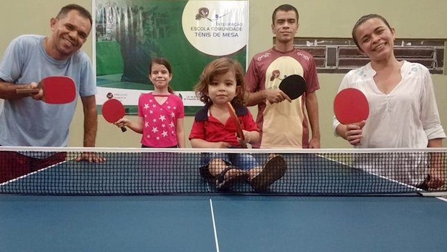 Da esquerda para a direita: o pai, Francisco Ferna