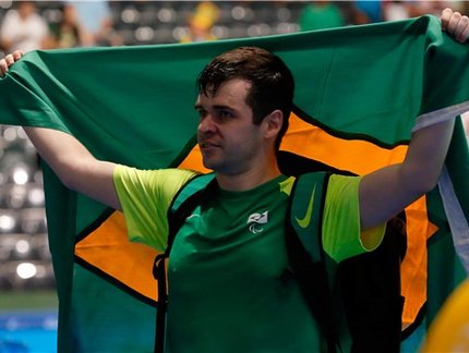Eleito melhor jogador do tênis de mesa pelo CPB, Israel Stroh afirma: 'Orgulho e uma baita responsabilidade'