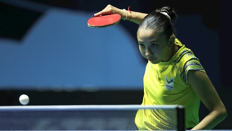 Giulia Takahashi ainda joga duplas mistas em Lima 