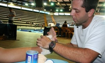 MESATENISTAS EM MÃOS SEGURAS